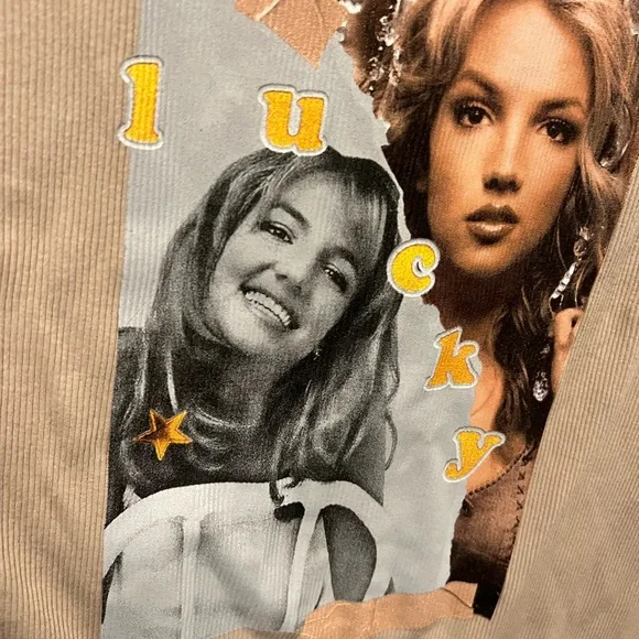 24 Britney Spears Lucky Ribbed Graphic Tank Top in Tan Women’s Sz 3X NWOT - Picture 3 of 4